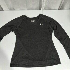 Women’s Under Armor long sleeve
